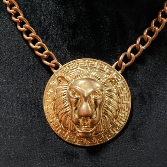 Celebrity Style Gold Lion Face Cuban Chain Choker Pendant Necklace - Picture 3 of 6